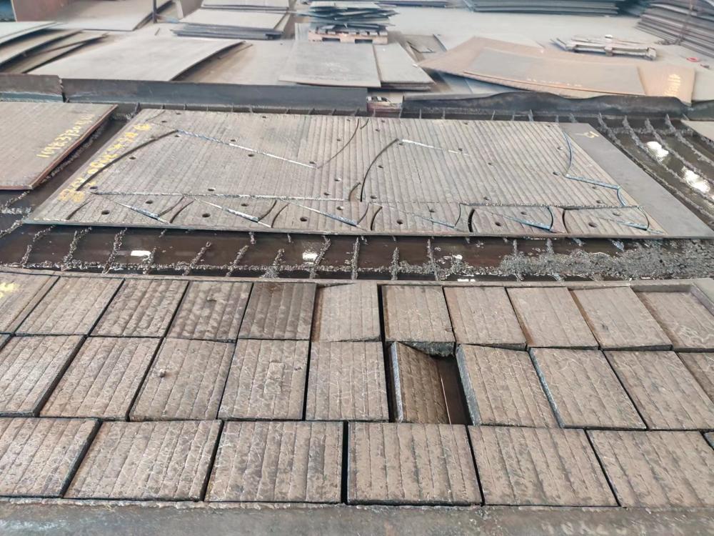 堆焊耐磨板 双金属耐磨板切割件