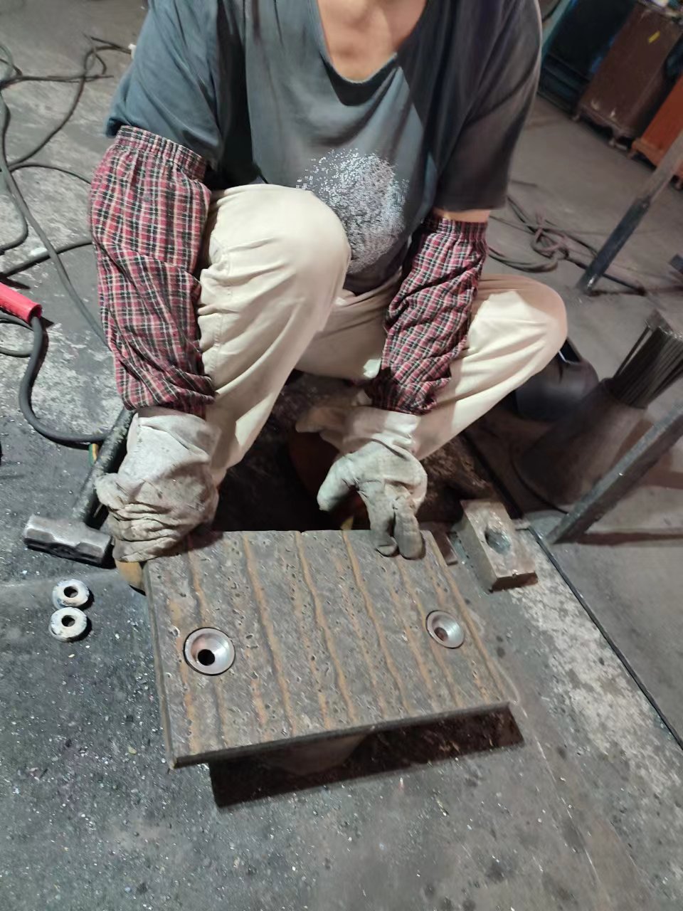 双金属耐磨衬板