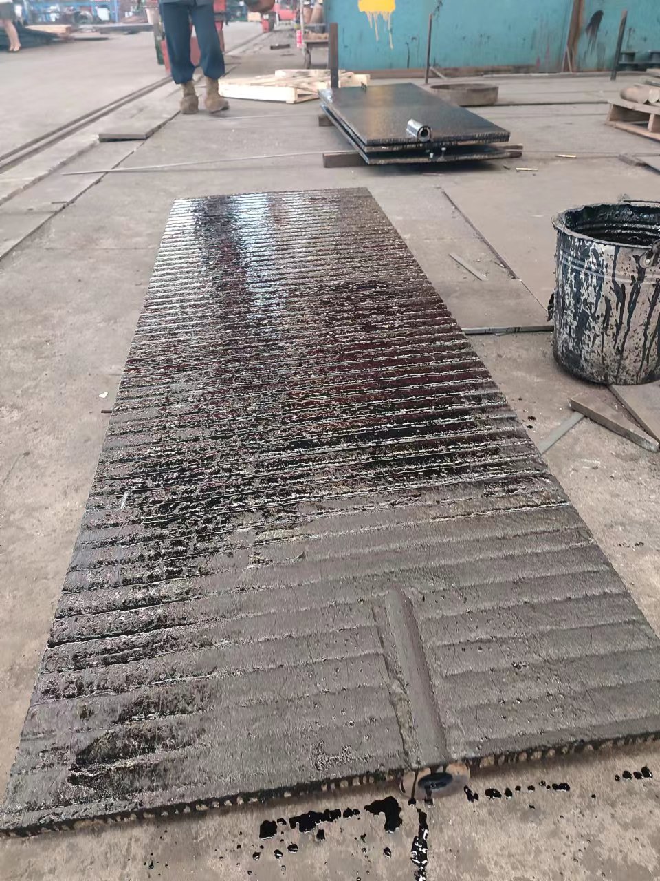 双金属复合耐磨钢板