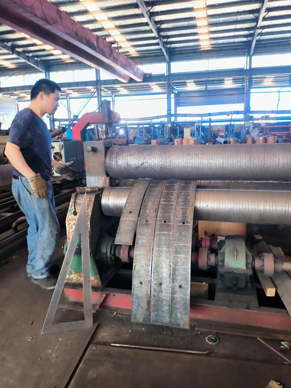 合金耐磨板折弯加工和操作流程