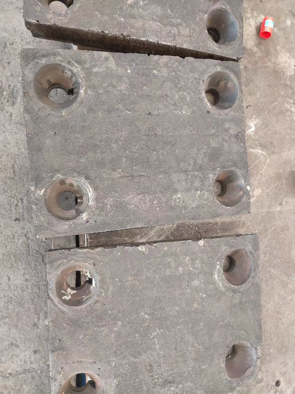 七种碳化铬堆焊耐磨钢板的加工方式