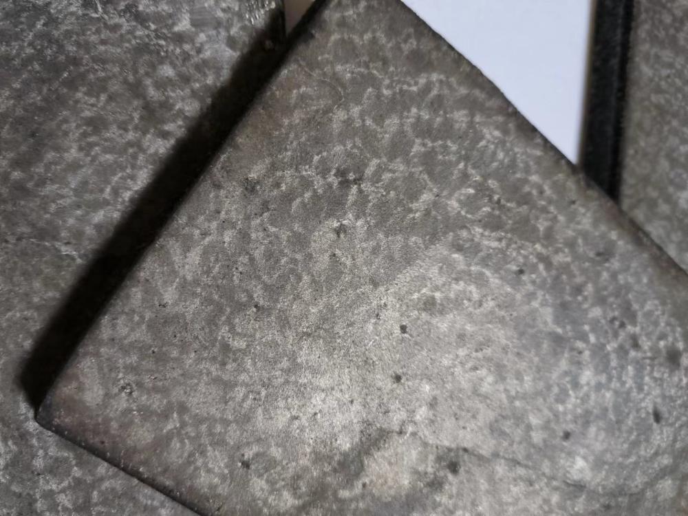 无裂纹耐磨钢板