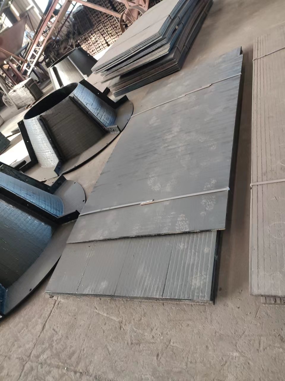 堆焊耐磨板 高铬合金耐磨板