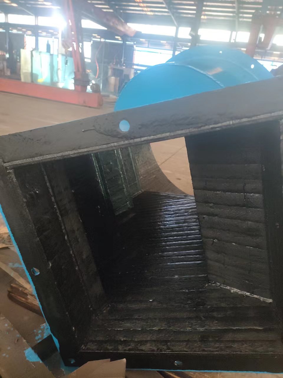 耐磨方变圆堆焊耐磨板