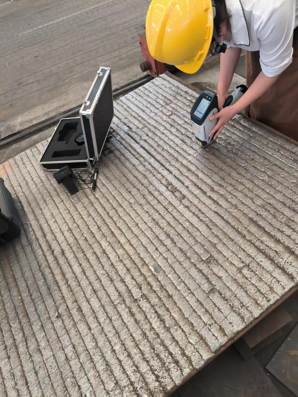 高铬耐磨板8+6 10+4 12+8