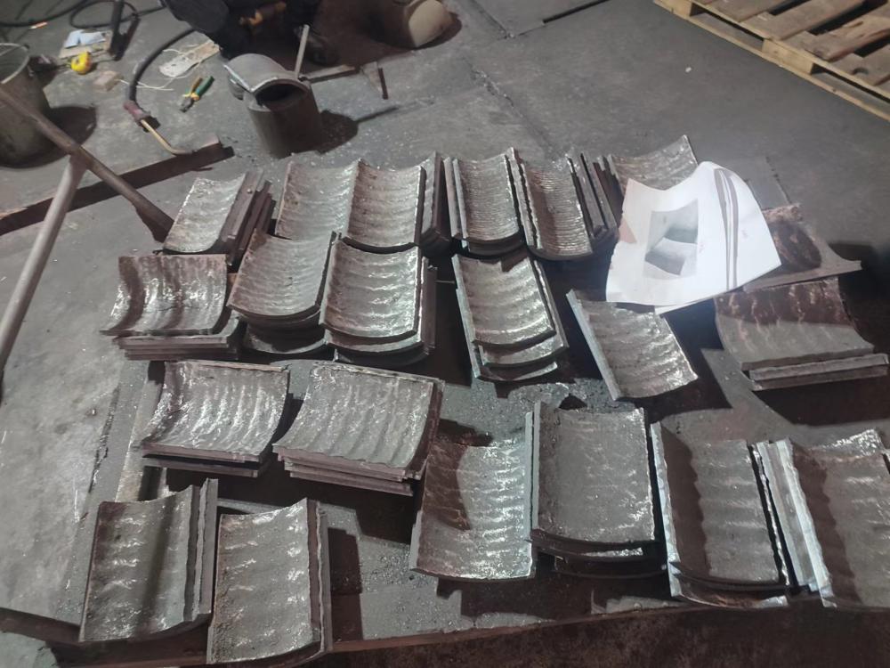 卷弧钢板堆焊耐磨板卷弧