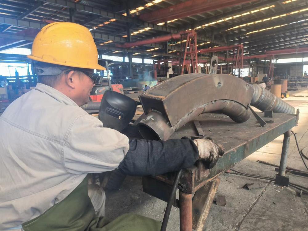 堆焊耐磨弯头，耐磨弯头