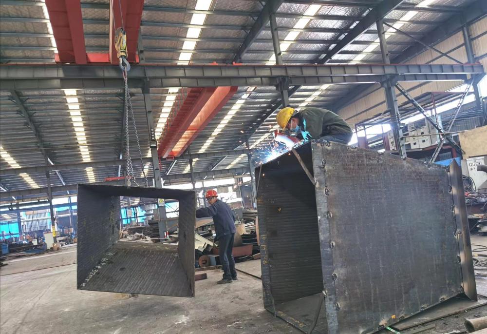 6+4，6+6，8+4，8+6，8+8，10+4，10+6，10+8，10+10，12+8，12+12，14+6，16+4，20+8耐磨板